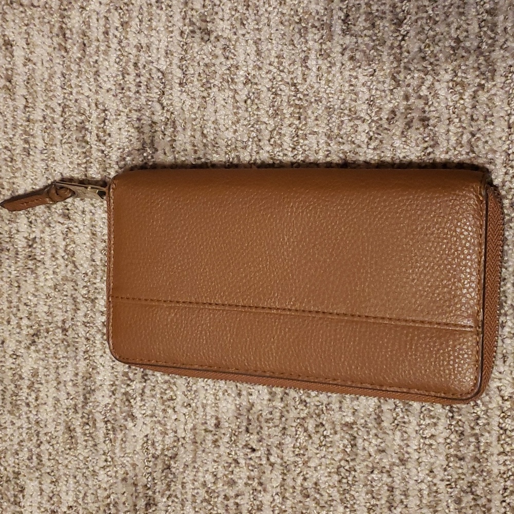 Dana Buchman Brown Leather Zippered Wallet - Picture 3 of 4